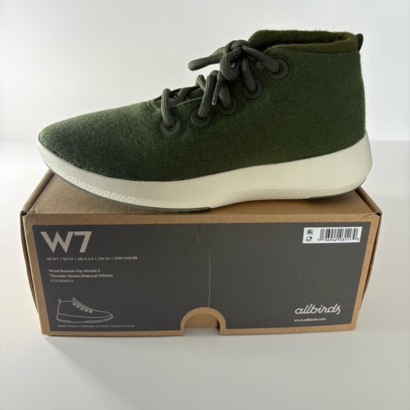 allbirds Shoes - New in Box Women’s Allbirds Green Wool Runner Up Mizzle 2 Shoes Sneakers Size W7